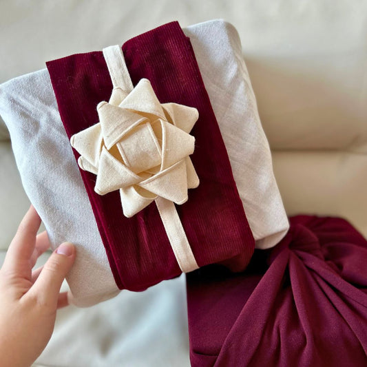 Reusable Gift Wrap Vice-Versaᴷᴵᵀ – Harmony Burgundy Corduroy 